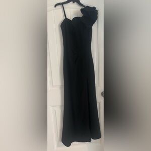 Elegant Black Evening Dress
